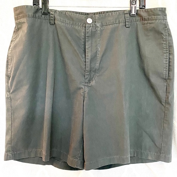 Vineyard Vines “Club Short” 7” - Picture 4 of 13